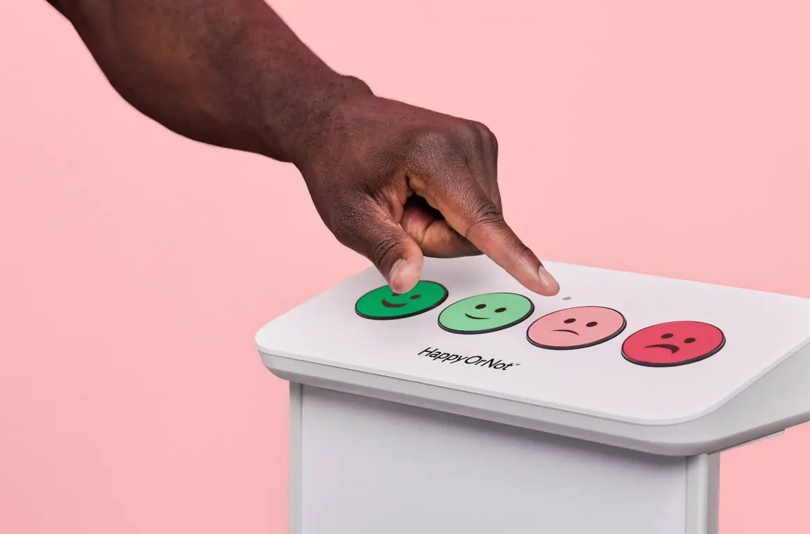 HappyOrNot-Smiley-Terminal-hero-1-1164x768